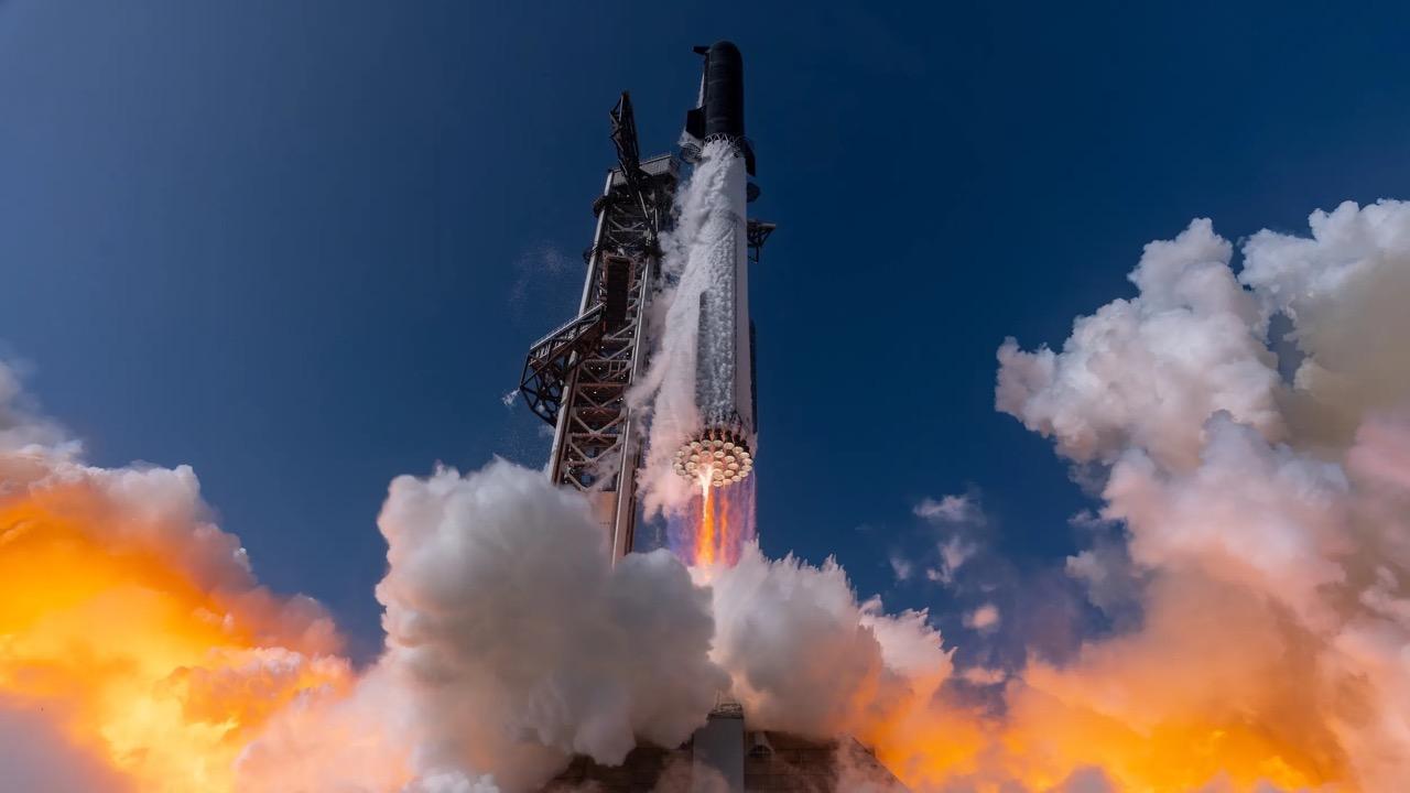 SpaceX Sets Sept. 22 for First Starship Orbital Flight With 26 Starlink V3 Satellites
